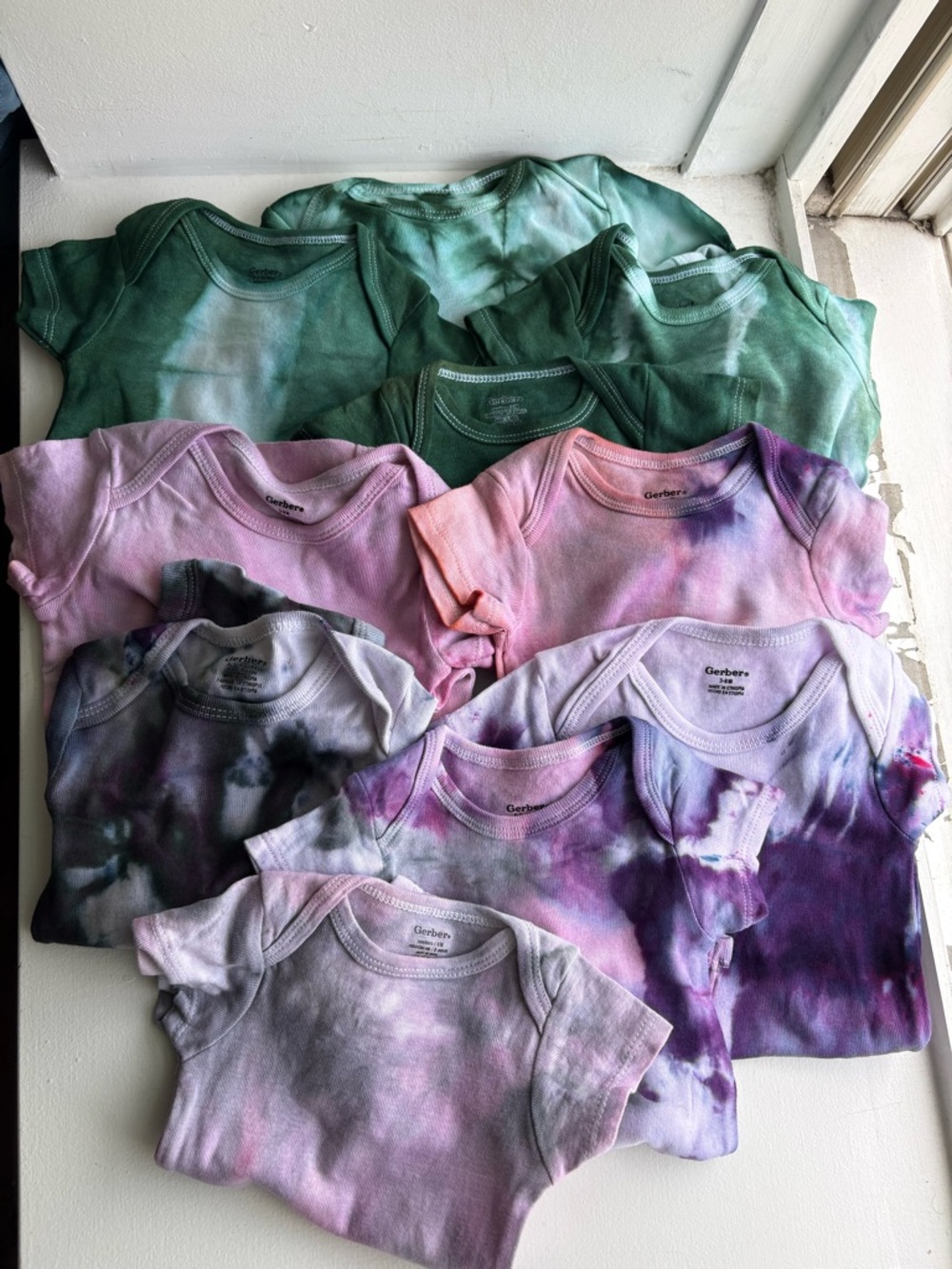 Lot of Tie-Dye Baby Onesies - Green, Pink, Purple Mix - size newborn-6 months